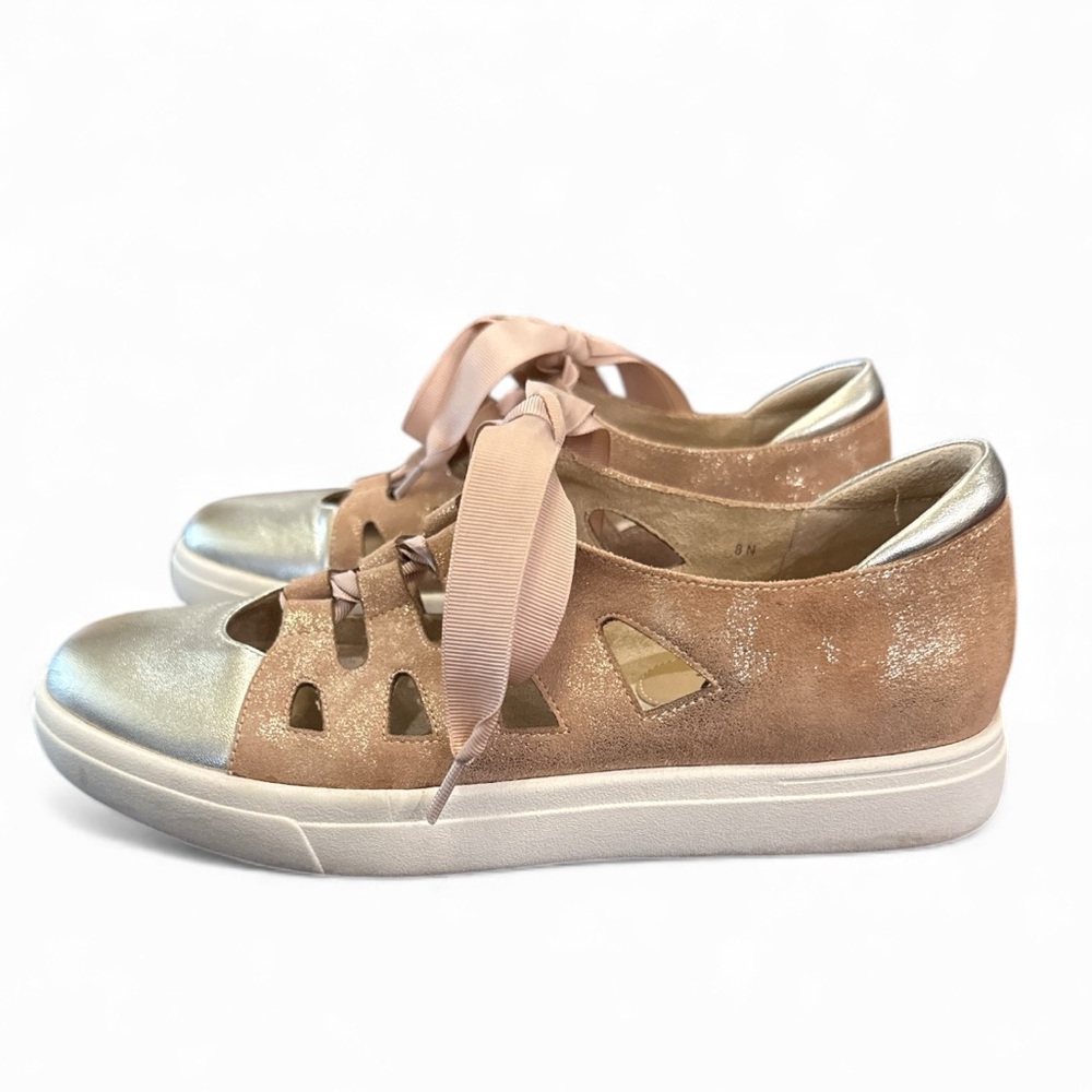 Vaneli Sport Odar Cut Out Sneaker With Ribbon Laces Size 8 - Picture 4 of 10